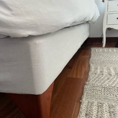 CASA CECILIA - Faldón Elasticado King Beige Claro